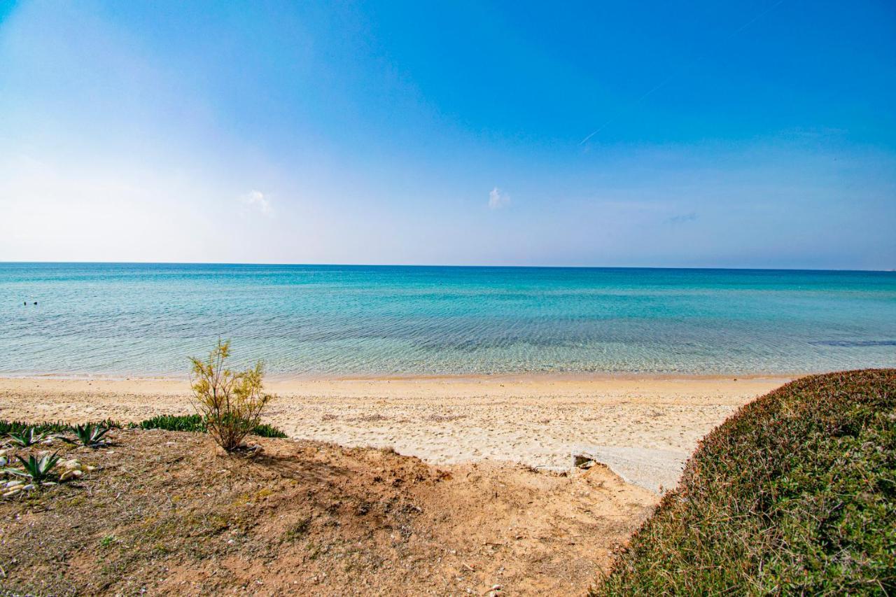 Coel Luxury Suites By Rentalspro Services - Potidea Halkidiki Néa Potídea Kültér fotó