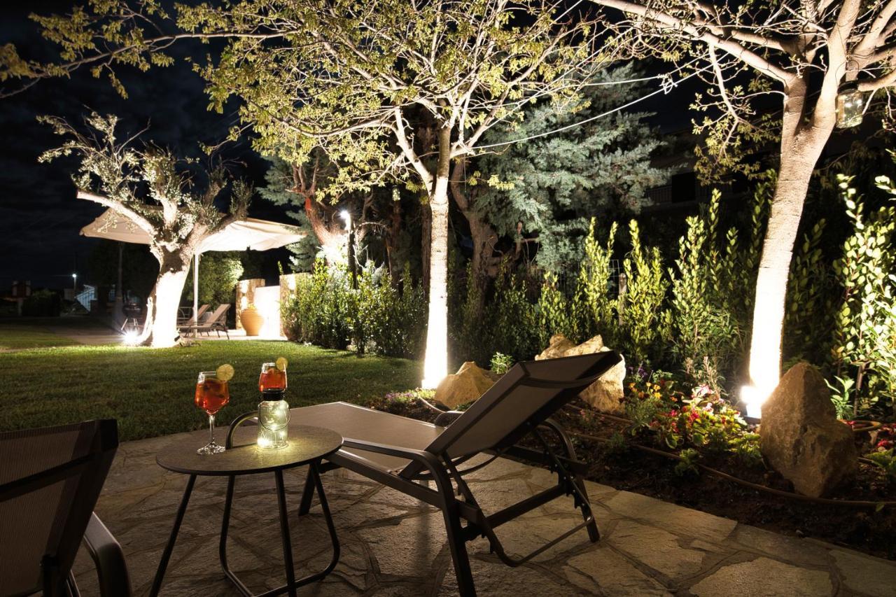 Coel Luxury Suites By Rentalspro Services - Potidea Halkidiki Néa Potídea Kültér fotó