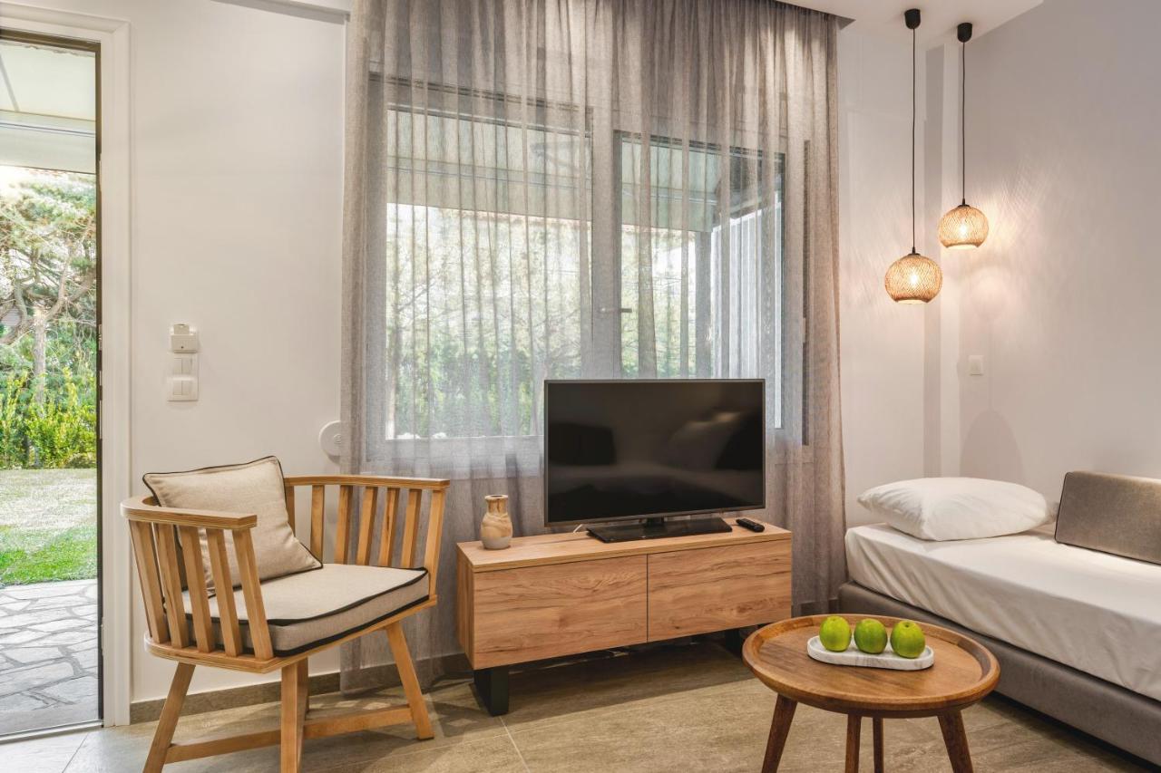 Coel Luxury Suites By Rentalspro Services - Potidea Halkidiki Néa Potídea Kültér fotó