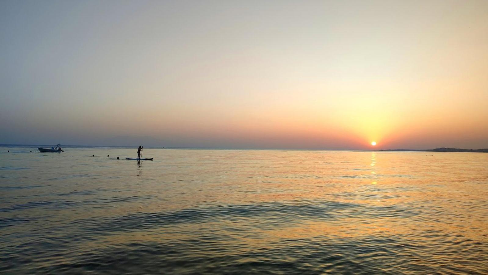 Coel Luxury Suites By Rentalspro Services - Potidea Halkidiki Néa Potídea Kültér fotó